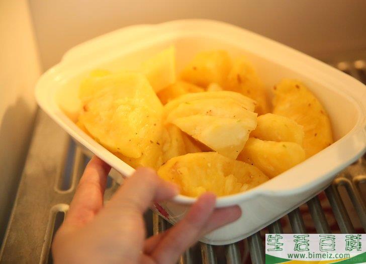 如何判断菠萝是否熟了