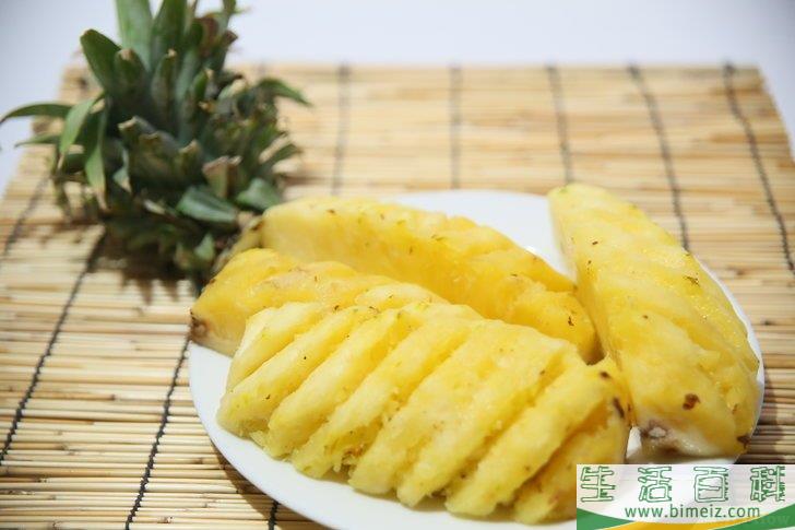 如何判断菠萝是否熟了