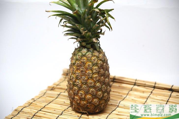 如何判断菠萝是否熟了