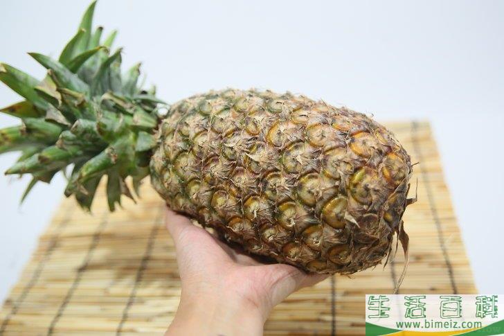 如何判断菠萝是否熟了