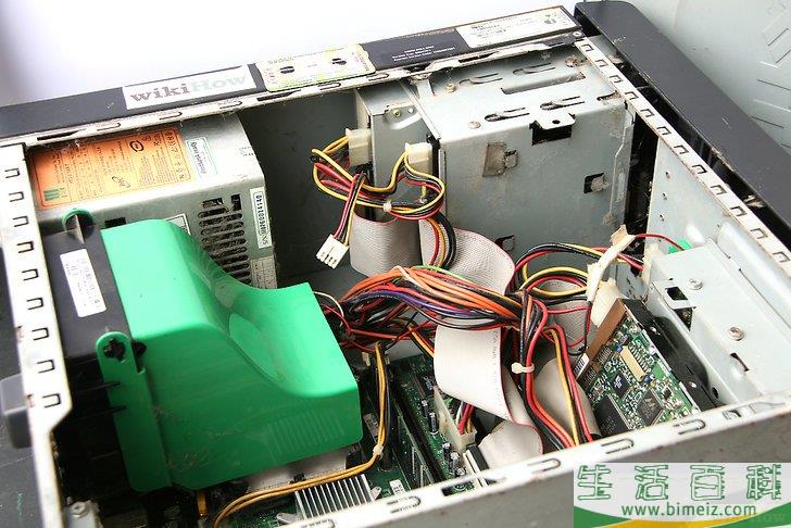 如何安装计算机内存