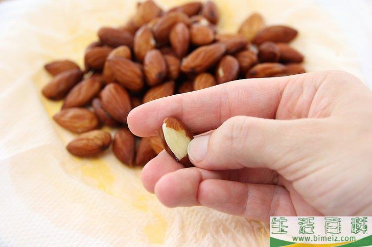 怎么把杏仁去皮弄成白色