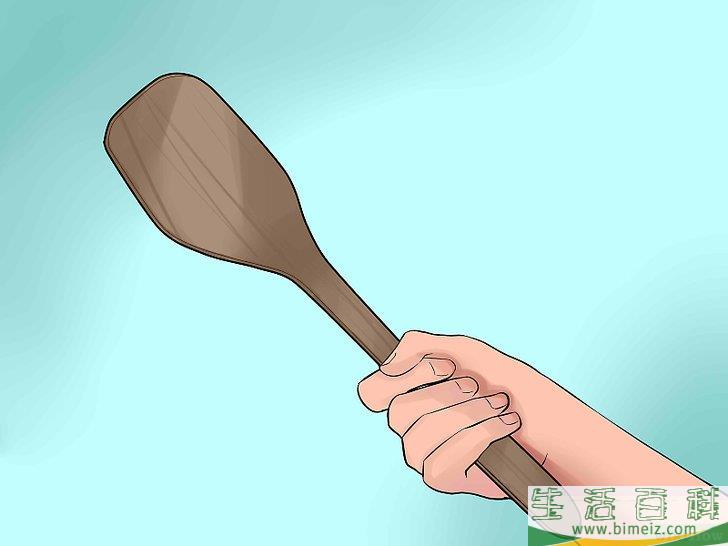怎么给自己的背部涂抹乳液