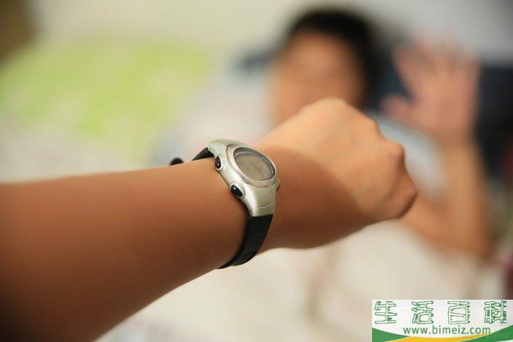 怎么在20分钟内赶到学校（对于女生）