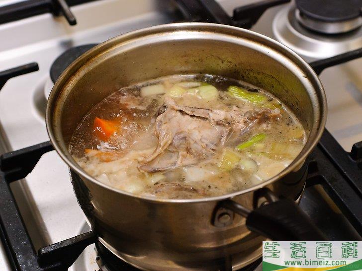 怎么制作鸡骨高汤