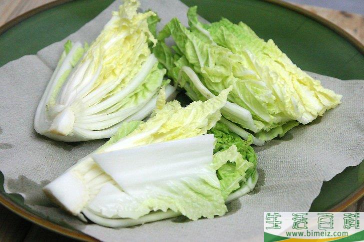 怎么将卷心菜切成楔形