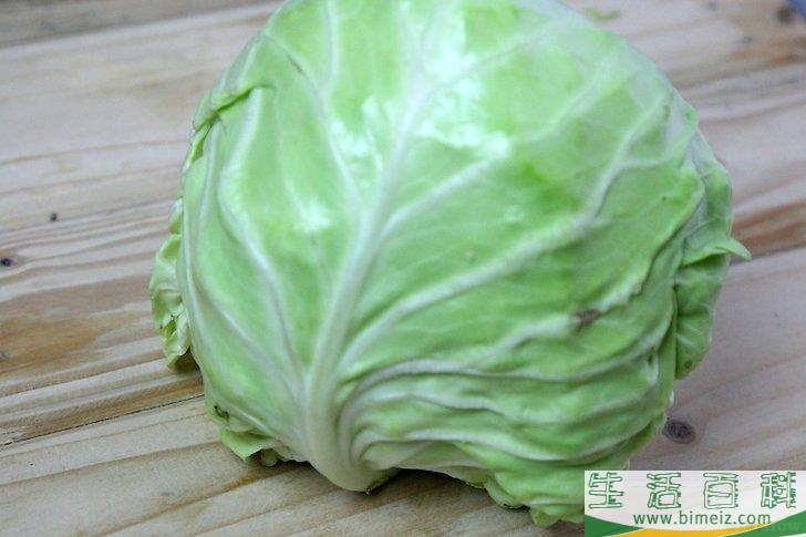怎么将卷心菜切成楔形