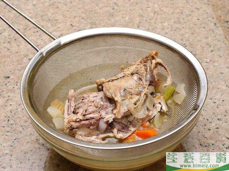 怎么制作鸡骨高汤
