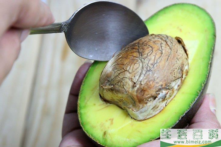 怎么食用牛油果