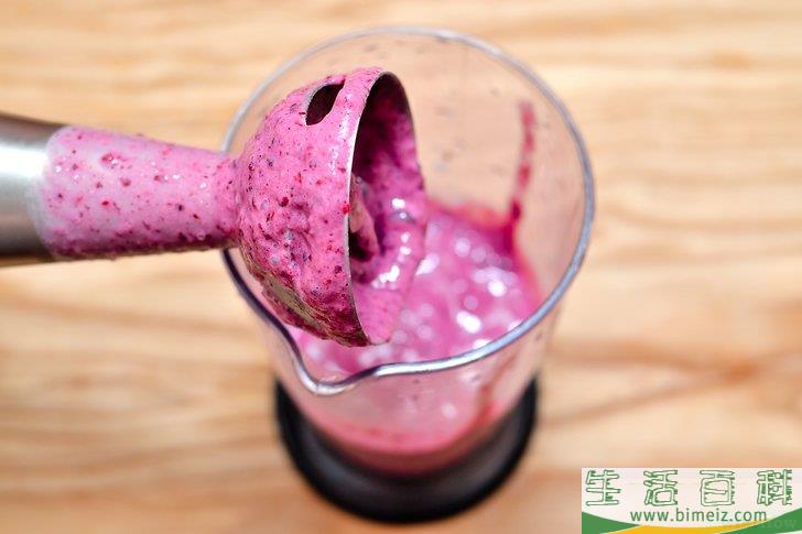 怎么制作水果酸奶奶昔
