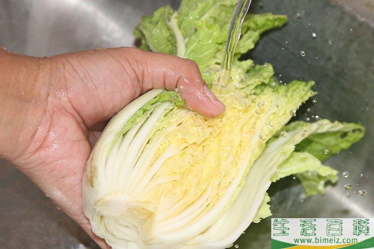怎么将卷心菜切成楔形