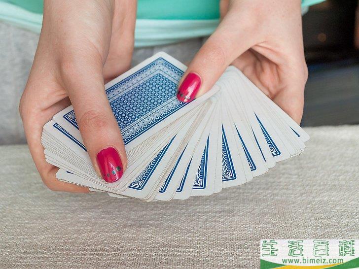 怎么玩纸牌戏法