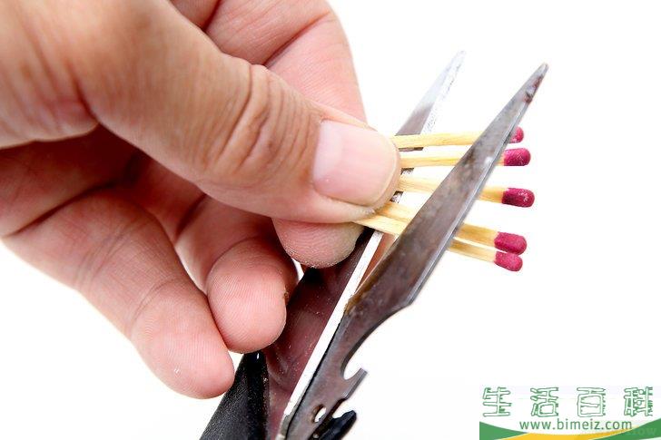 怎么制作臭炸弹