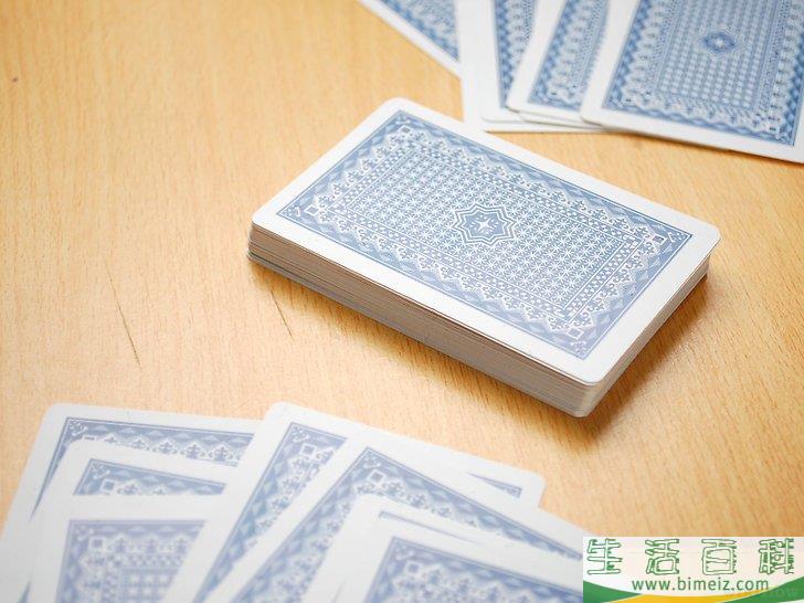 怎么玩“疯狂8”纸牌游戏