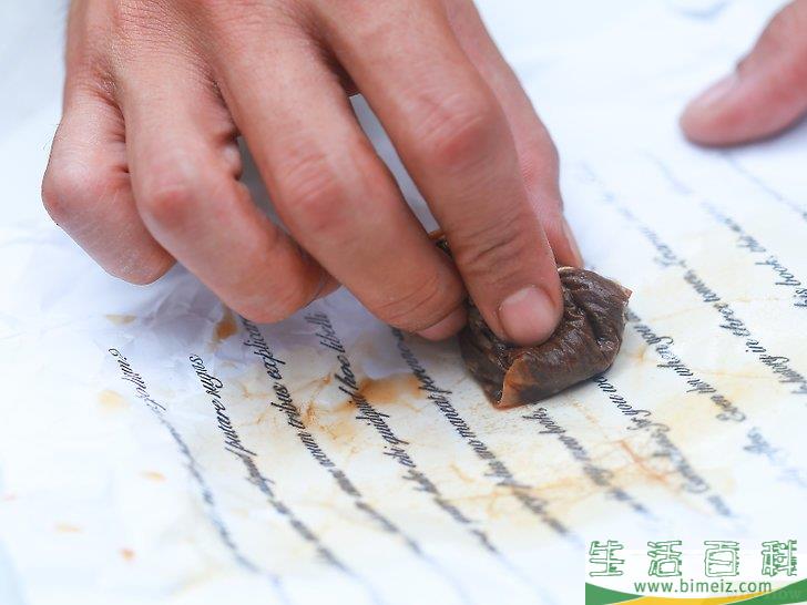 怎么用茶水做旧纸张
