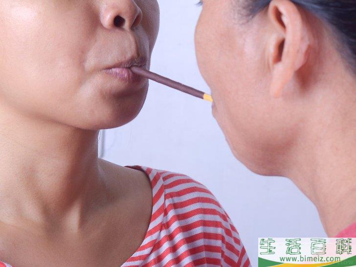 怎么玩吃百奇饼干的游戏