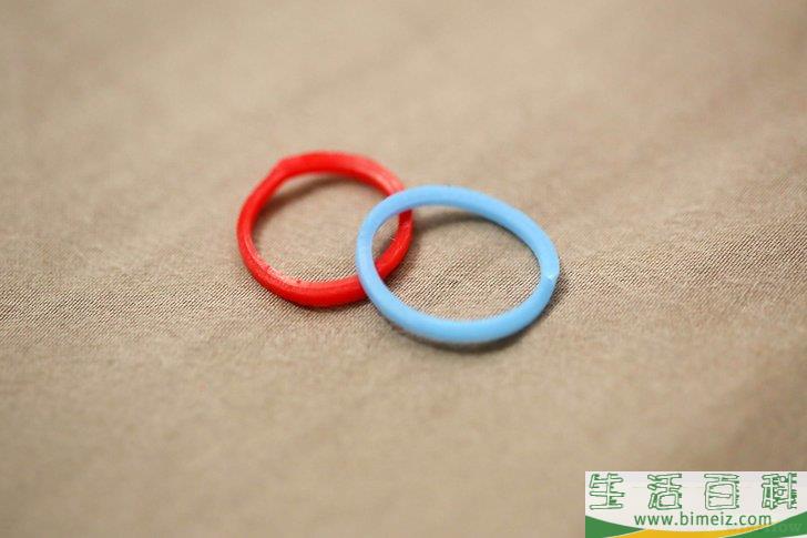 怎么制作彩虹织机橡皮筋手链