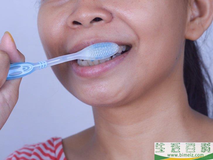 怎么玩吃百奇饼干的游戏