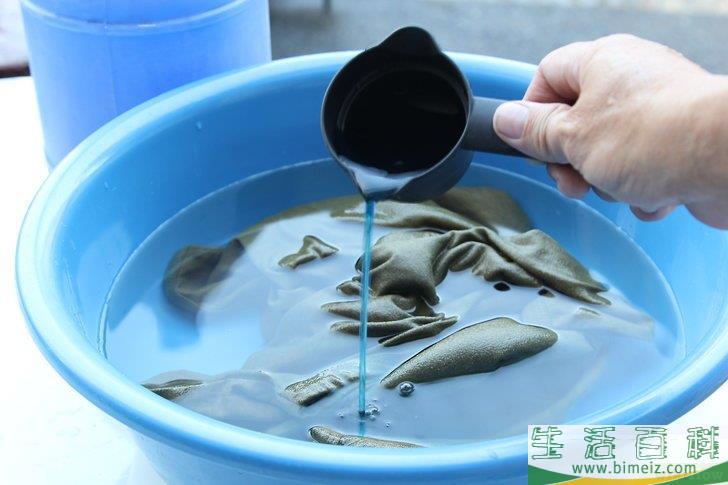 怎么去除布料上的干血迹