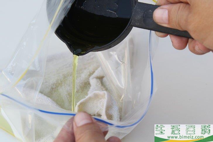 怎么去除布料上的干血迹