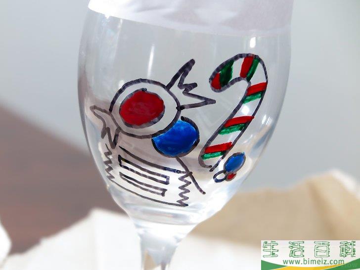 怎么在酒杯上绘画