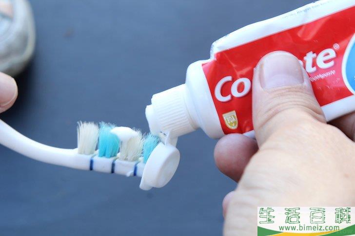 怎么洗白鞋