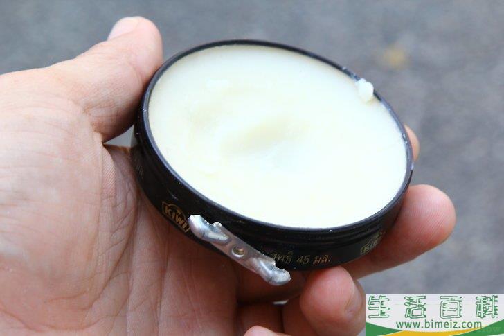 怎么洗白鞋