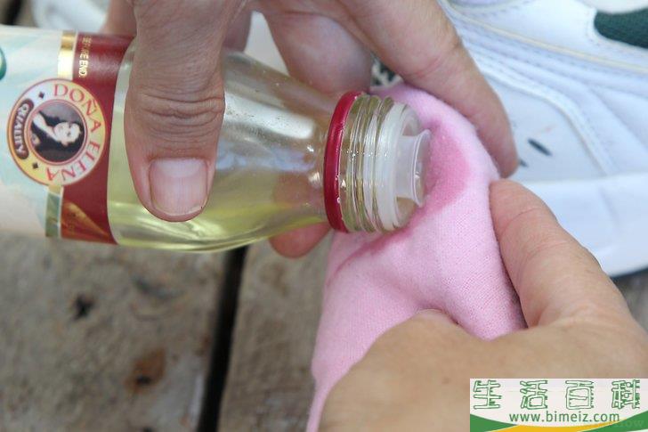 怎么洗白鞋