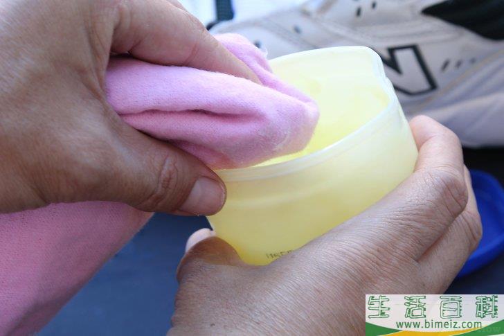 怎么洗白鞋