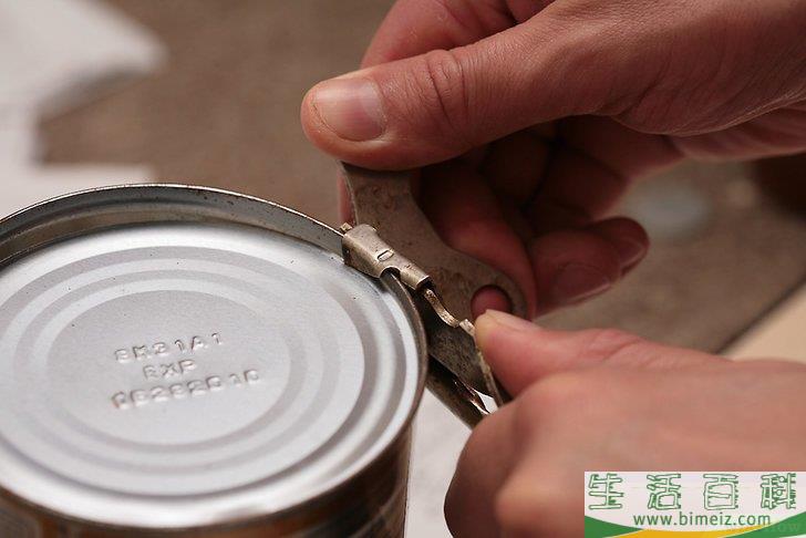 怎么使用开罐器