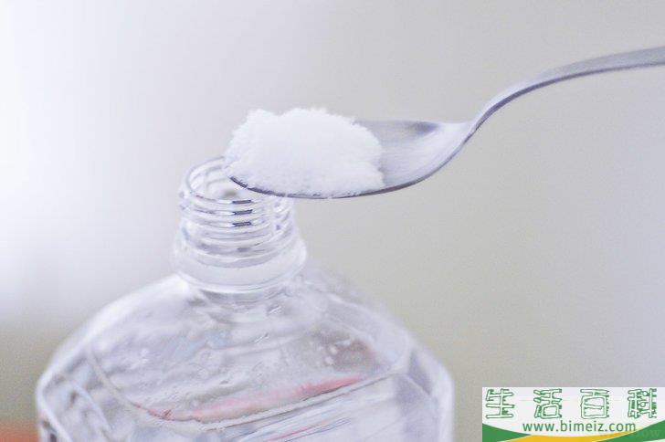 怎么用风扇和瓶装水制作简易版空调