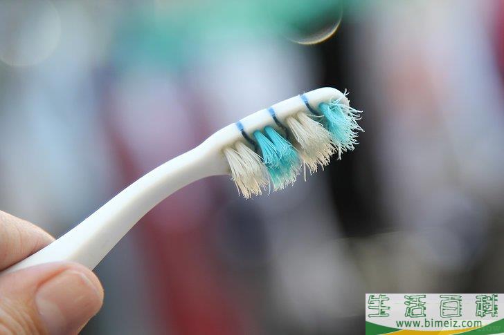 怎么洗白鞋