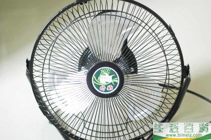 怎么用风扇和瓶装水制作简易版空调
