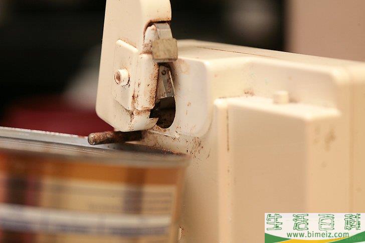 怎么使用开罐器
