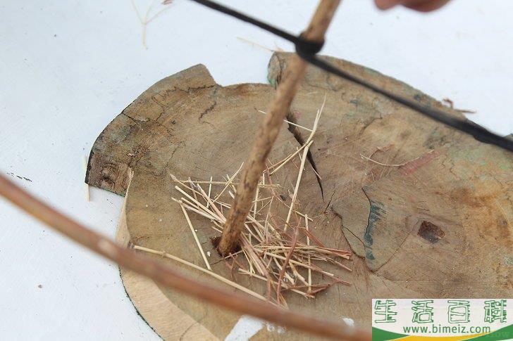 怎么在没有火柴或打火机的情况下生火