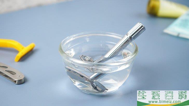 怎么清洁剃须刀刀片