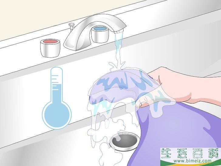 怎么除去衣服上的粉底