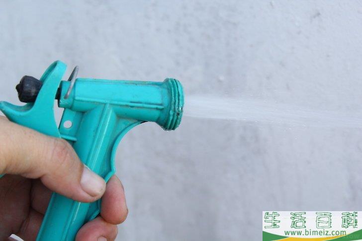 怎么去除水泥面上的铁锈