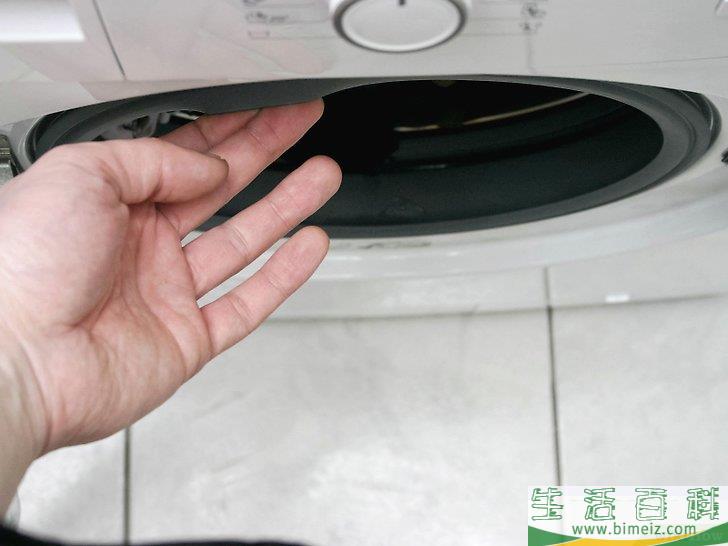 怎么清洁前置式滚筒洗衣机