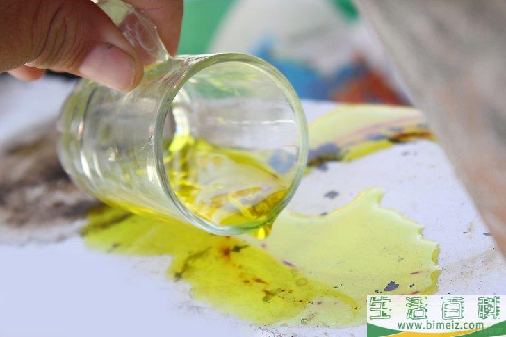 怎么去除水泥面上的铁锈