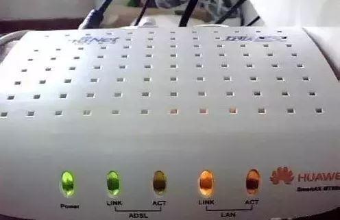 电脑上的猫绿灯闪不能上网怎么回事