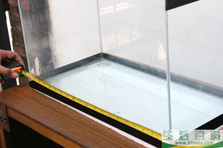 怎么将旧电视机改造成鱼缸