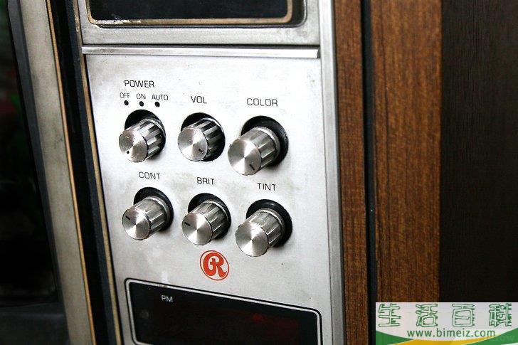 怎么将旧电视机改造成鱼缸