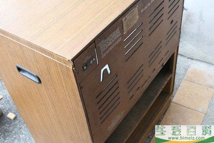 怎么将旧电视机改造成鱼缸