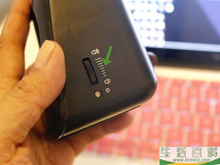 怎么将扬声器连接到笔记本电脑上