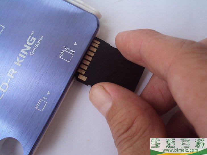 怎么不使用软件将相机里的图片传输到电脑上