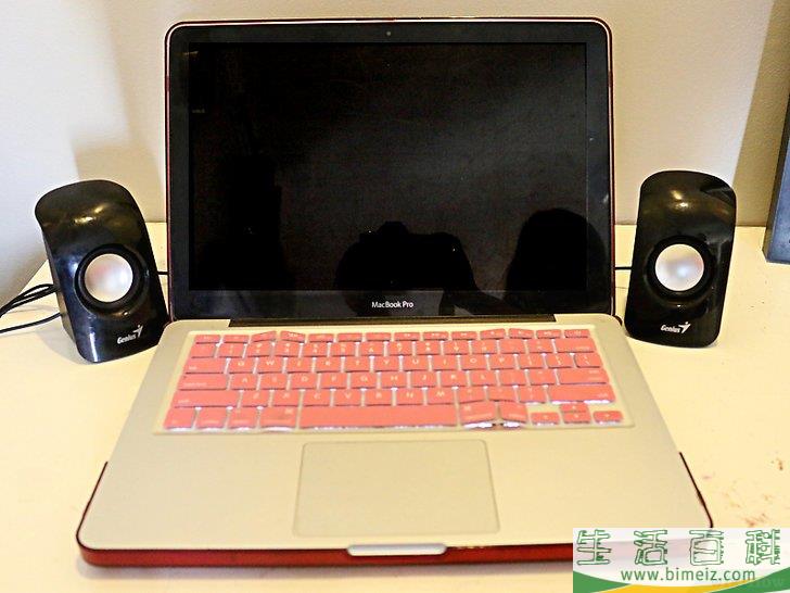 怎么将扬声器连接到笔记本电脑上