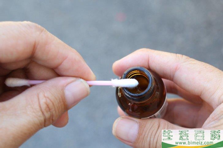 怎么去除Sharpie记号笔痕迹