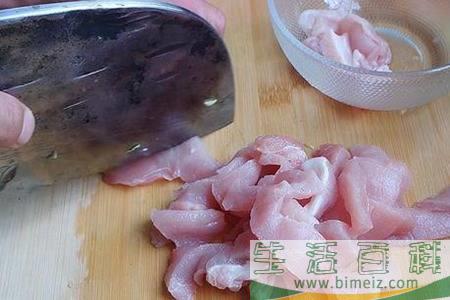 豆角炒肉的做法步骤 家常菜这么做超级下饭