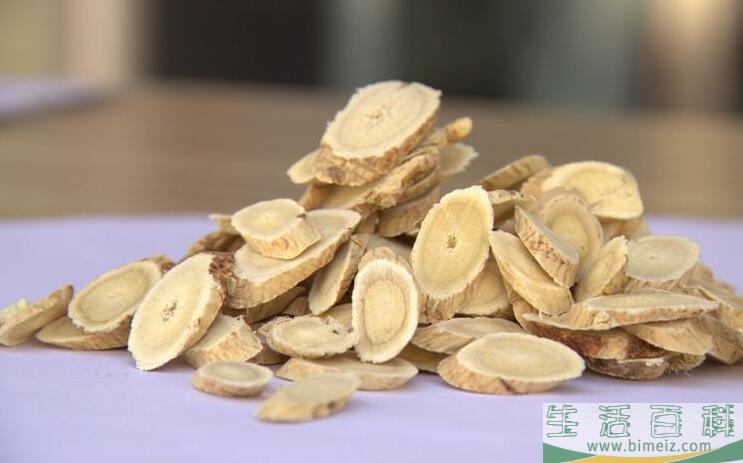 黄芪的功效与作用  哪些人不适合喝黄芪水